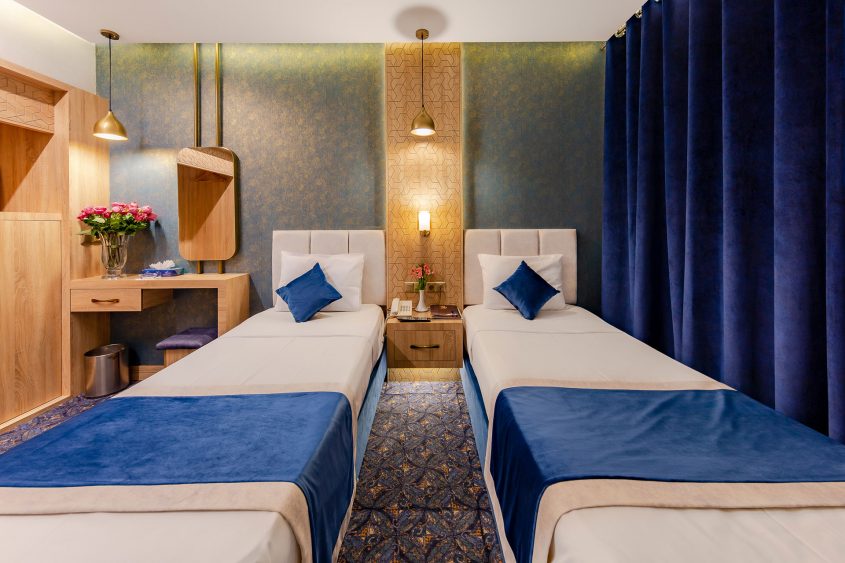 Twin Room Isfahan Hotel